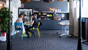 Attacke auf die Gratiskantinen