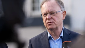 Weil verteidigt Beschränkungen für Urlauber aus Corona-Gebieten