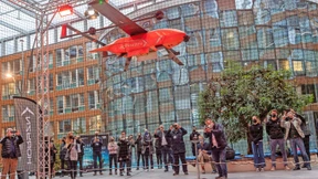 Wenn Drohnen mit Defibrillatoren Leben retten