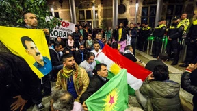 Tausende Kurden demonstrieren gegen Gewalt in Kobane