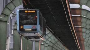 Wuppertaler Schwebebahn wurde offenbar angegriffen