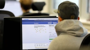 Amazon und Facebook sollen ältere Bewerber diskriminiert haben