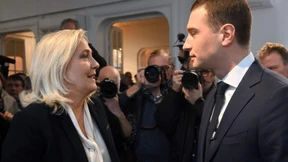 Le Pens Partei wendet sich von Putin ab