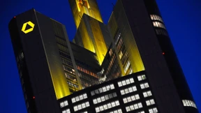 Betriebsrat kämpft gegen Stellenabbau in der Commerzbank