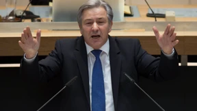 Wowereit lehnt Rücktritt ab