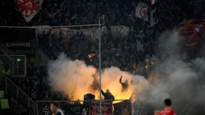 98 Festnahmen rund um Eintracht-Auswärtsspiel