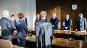 Silikonbrüste kein Hindernis für Polizeidienst