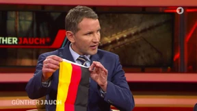 Schwarz-rot-goldener Coup von rechts