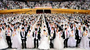 Warum Japans Politiker ihre Beziehungen zur Moon-Sekte nicht aufgeben