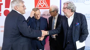 Tarifabschluss und Staatshilfe stabilisieren den Konsum