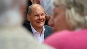 Scholz nennt Laschets Steuerpläne unfinanzierbar und unmoralisch