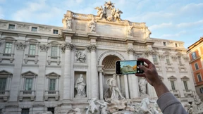 Touristen müssen Eintritt für Trevi-Brunnen in Rom zahlen