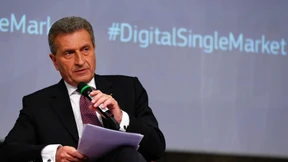 Oettinger verteidigt Vorstoß für EU-Leistungsschutzrecht 