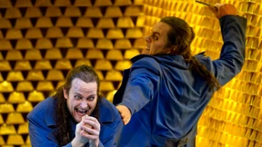 Im Strom der Leiber schwimmt der Mythos