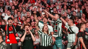 Eintracht-Fans feiern Auswärtserfolg im Waldstadion