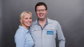 kommmitmensch zeigt Gesicht