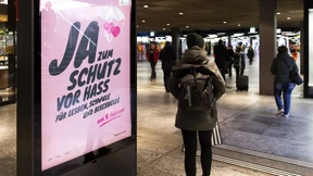 Schweizer stimmen für besseren Schutz für Homosexuelle