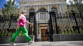 Russische Notenbank erhöht Leitzins kräftig