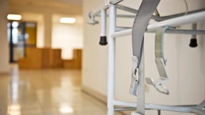 Karlsruhe prüft ärztliche Zwangsbehandlungen