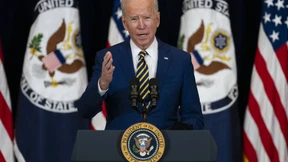 Viel Biden mit einem Schuss Trump