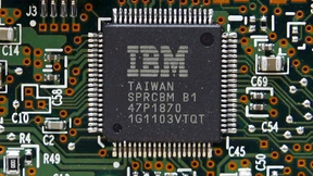 IBM verdient 2 Milliarden in drei Monaten