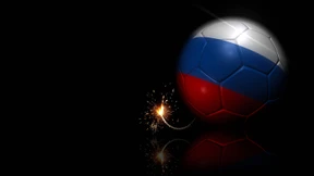 Die Lunte im Fußball brennt