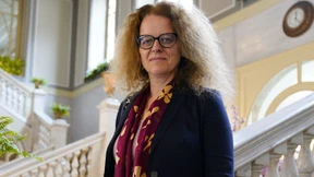 EZB-Direktorin Schnabel hält Zinserhöhung im Juli für möglich