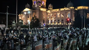 Serbien: Wut, Trauer und Proteste ein Jahr nach Dacheinsturz