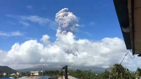 Vulkan Mount Mayon droht auszubrechen