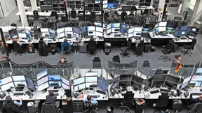 Lieber in Raten investieren oder alles auf einen Schlag?