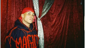 An der Teenager- Erwachsenen-Grenze