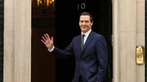 Cameron besetzt erste Kabinettsposten