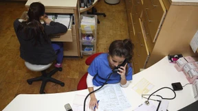 Impfansturm mit aggressiver Stimmung auf Arztpraxen