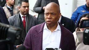 New Yorker Stadtrat fordert Bürgermeister Adams zu Rücktritt auf