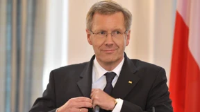 Politiker fordern Wulff zum Verzicht auf