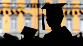 Studienabschlüsse zahlen sich aus