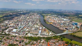 Infraserv-Leitung: 300 Vollzeitstellen zu viel