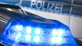 Flüchtlinge mit Leuchtmunition beschossen