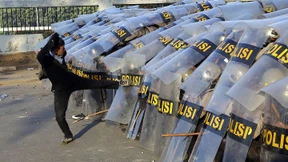 Die Bevölkerung kämpft gegen staatlichen Islamismus