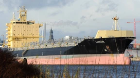 Reedern steht das Wasser bis zum Hals