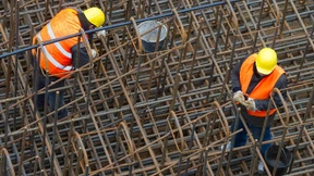 Weniger Arbeitslose, mehr offene Stellen