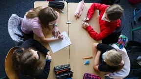 Corona-Inzidenz steigt auf 23,5 – Kritik an Schulpolitik