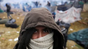 Migranten verlassen Lager an polnischer Grenze