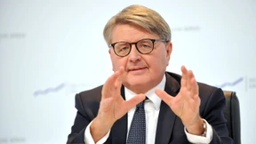 Wie viel Geld die Dax-Chefs einstreichen