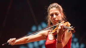 Glücklich, aber arm