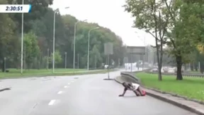 Führende bricht zusammen - niemand hilft