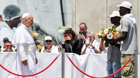 Der Papst verneigt sich vor „der Würde der Migranten“