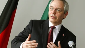 Chemiegewerkschaft fordert Steuersenkung