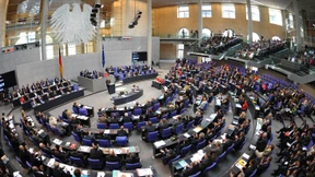 Parlamente wollen kooperieren  