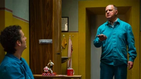 Er hält auch hinter Gittern den Ball im Spiel